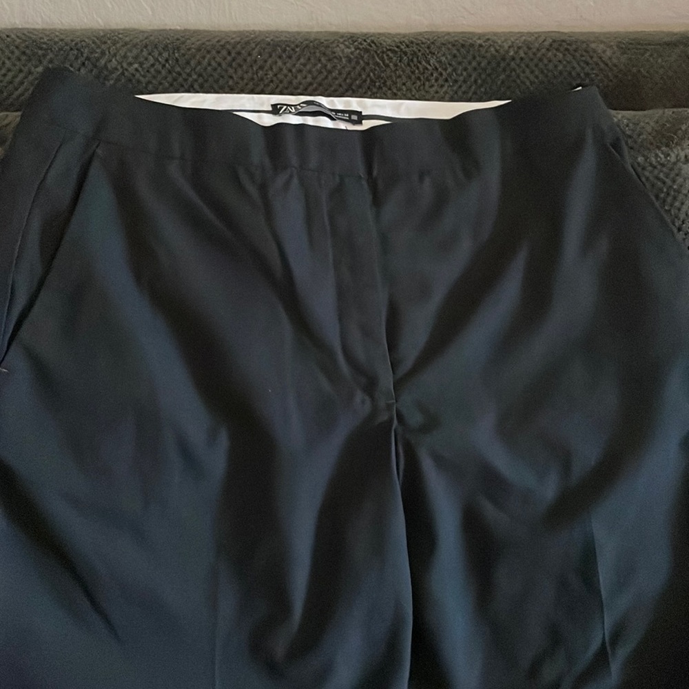 Zara Women’s Cropped Trouser